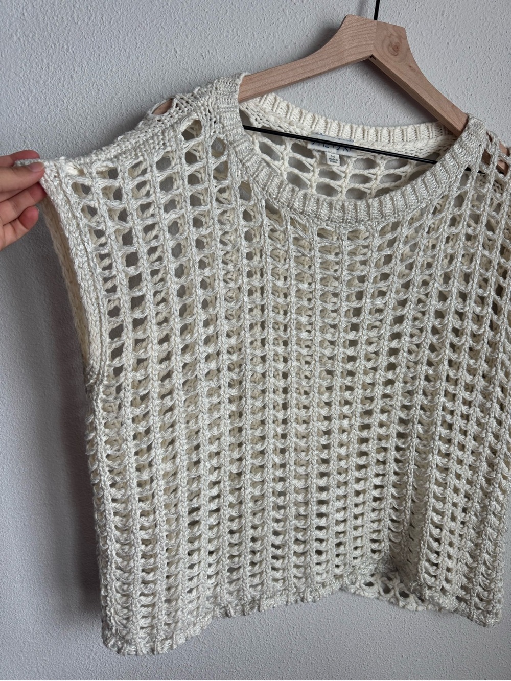 Open Knit Cream Crochet Sleeveless Top - Picture 3 of 6